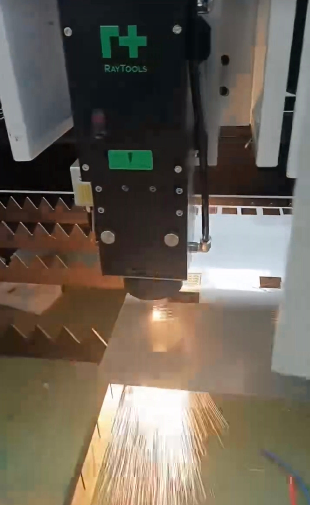 IMPORTACION MAQUINA LASER DE FIBRA 6000W TUBO Y MESA